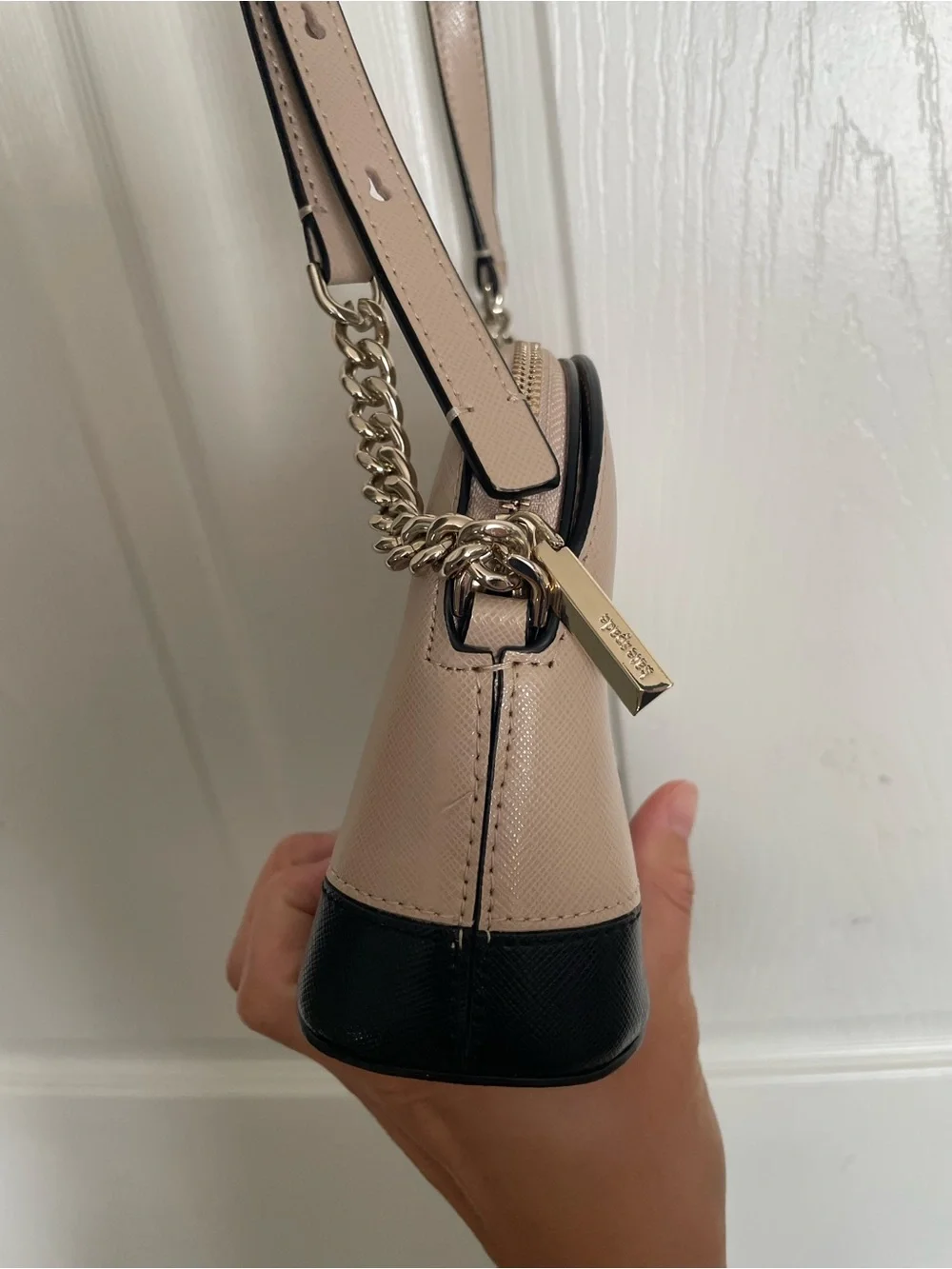 Kate Spade Women's Small Dome Crossbody Soencer Bag in Taupe and Black